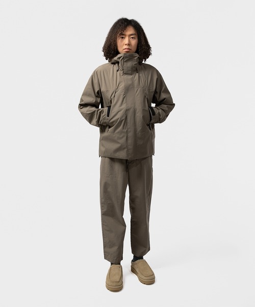 GOLDWIN(ゴールドウィン)の「GOLDWIN PERTEX UNLIMITED 2L Jacket ゴールドウイン パーテックスアンリミテッドツーレイヤージャケット(ユニセックス)(ナイロンジャケット・メンズ・ブラック・2/3)」の6枚目の写真