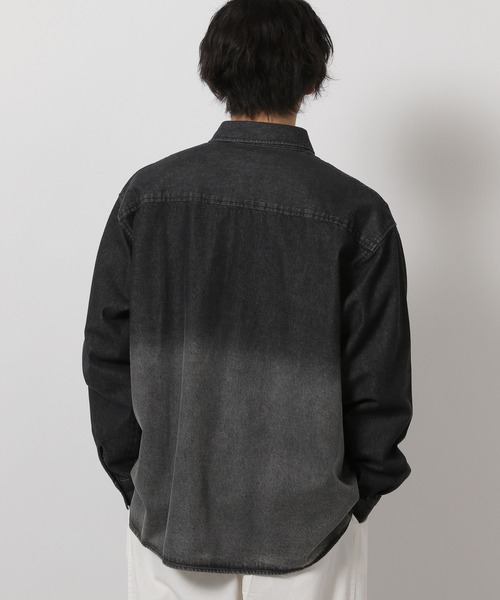 LAKOLE(ラコレ)の「グラデデニムシャツ / 638225(シャツ/ブラウス・メンズ・ブラック/ブルー・MEDIUM/LARGE)」の16枚目の写真