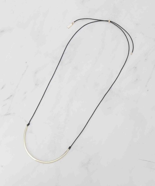 INDIVI（インディヴィ）の「【長さ調整自由】メタルカーブバーネックレス（ネックレス・レディース・ゴールド/シルバー・00）」の5枚目の写真