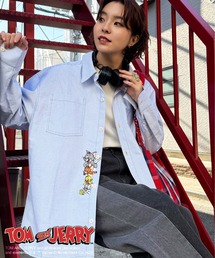 DOUBLE NAME | 【TOM AND JERRY】ひょっこり刺しゅうオーバーサイズオックスシャツ(シャツ/ブラウス)