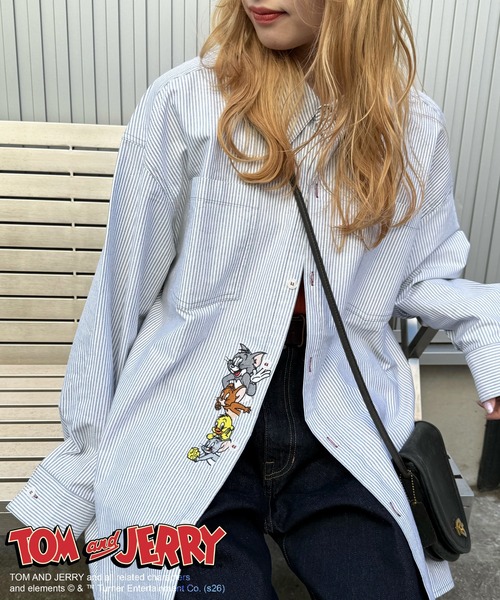 DOUBLE NAME（ダブルネーム）の「【TOM AND JERRY】ひょっこり刺しゅうオーバーサイズオックスシャツ（シャツ/ブラウス・レディース・オフホワイト/ブルー/グレー・FREE）」の20枚目の写真