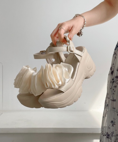 Shoes in Closet(シューズインクローゼット)の「超軽量 厚底 スタイルアップソール ギャザー サンダル 5667(サンダル・レディース・ベージュ/ブラック×ブラック/ベージュ系3/ブラック系3・LL/S/L/M)」の20枚目の写真