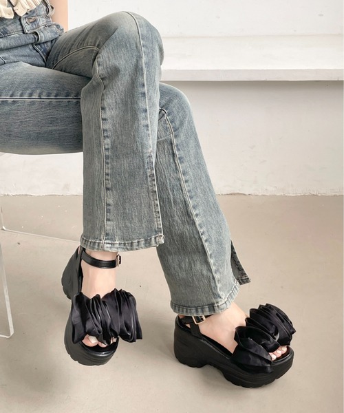 Shoes in Closet(シューズインクローゼット)の「超軽量 厚底 スタイルアップソール ギャザー サンダル 5667(サンダル・レディース・ベージュ/ブラック×ブラック/ベージュ系3/ブラック系3・LL/S/L/M)」の5枚目の写真