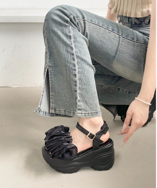 Shoes in Closet(シューズインクローゼット)の「超軽量 厚底 スタイルアップソール ギャザー サンダル 5667(サンダル・レディース・ベージュ/ブラック×ブラック/ベージュ系3/ブラック系3・LL/S/L/M)」の6枚目の写真