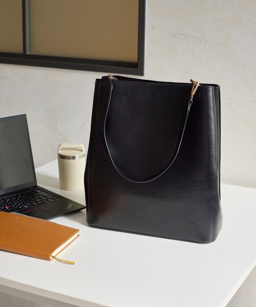 Thevon（ゼボン）の「【Yuna&Mayuコラボ企画】ウェーブハンドルトートバッグ（トートバッグ・レディース・グレイッシュベージュ/ブラック・FREE）」の3枚目の写真