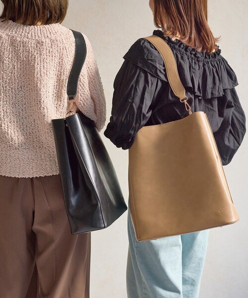 Thevon（ゼボン）の「【Yuna&Mayuコラボ企画】ウェーブハンドルトートバッグ（トートバッグ・レディース・グレイッシュベージュ/ブラック・FREE）」の10枚目の写真