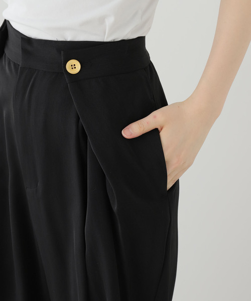 La TOTALITE（ラトータリテ）の「【洗える】タックボタンパンツ（その他パンツ・レディース・ベージュ/ブラック・36/38）」の6枚目の写真