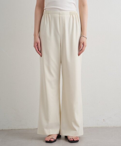 LOUNGEDRESS（ラウンジドレス）の「イージーフレアパンツ（その他パンツ・レディース・グレー/ブラック/ベージュ/アイボリー・SMALL/MEDIUM）」の15枚目の写真