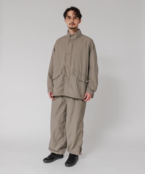 URBAN RESEARCH(アーバンリサーチ)の「NYLON SHORT MODS BLOUSON(ナイロンジャケット・メンズ・グレー系その他/ブラック・LARGE/MEDIUM)」の11枚目の写真