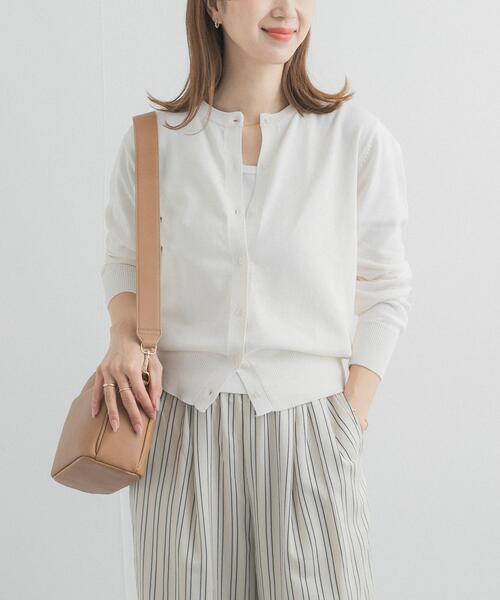 URBAN RESEARCH DOORS（アーバンリサーチドアーズ）の「オーガニックコットンクルーネックカーディガン（カーディガン/ボレロ・レディース・イエロー/オフホワイト/ブルー・FREE）」の2枚目の写真