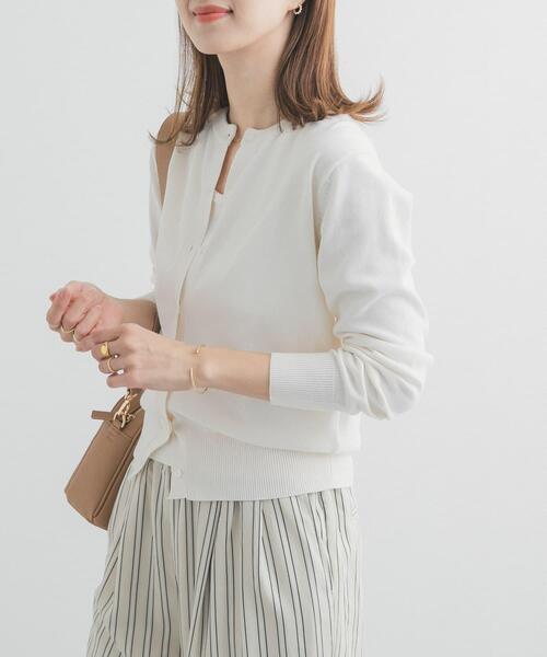 URBAN RESEARCH DOORS（アーバンリサーチドアーズ）の「オーガニックコットンクルーネックカーディガン（カーディガン/ボレロ・レディース・イエロー/オフホワイト/ブルー・FREE）」の7枚目の写真