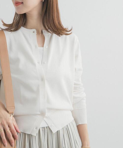 URBAN RESEARCH DOORS（アーバンリサーチドアーズ）の「オーガニックコットンクルーネックカーディガン（カーディガン/ボレロ・レディース・イエロー/オフホワイト/ブルー・FREE）」の9枚目の写真