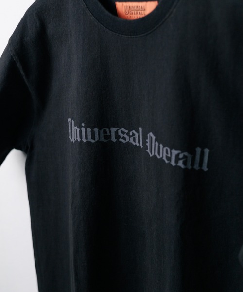 UNIVERSAL OVERALL(ユニバーサルオーバーオール)の「【UNIVERSAL OVERALL】Logo Pigment TEE(Tシャツ/カットソー・レディース・ブラック/ブラック×ブラック・X-LARGE/LARGE/MEDIUM)」の6枚目の写真