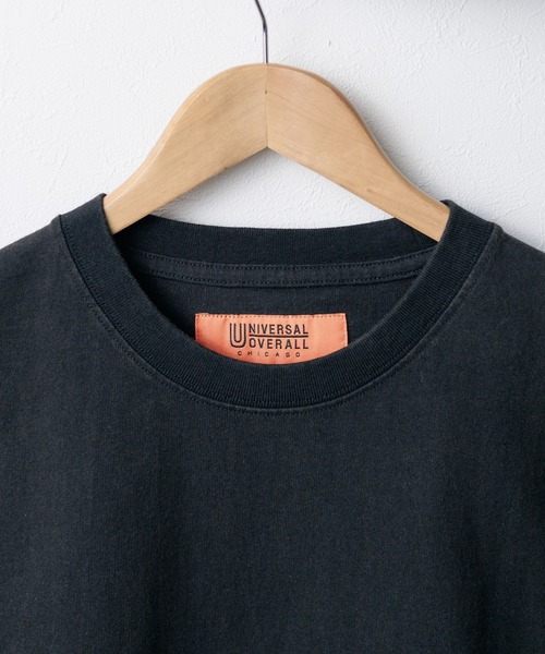 UNIVERSAL OVERALL(ユニバーサルオーバーオール)の「【UNIVERSAL OVERALL】Logo Pigment TEE(Tシャツ/カットソー・レディース・ブラック/ブラック×ブラック・X-LARGE/LARGE/MEDIUM)」の7枚目の写真