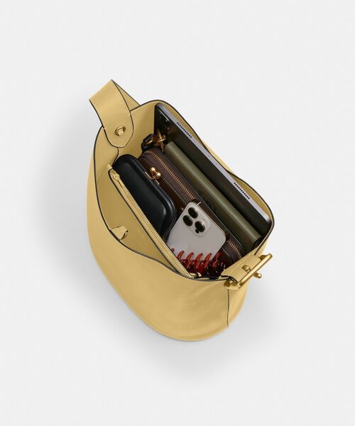 ブリーカー バケット バッグ(ショルダーバッグ)|COACH(コーチ)の ブリーカー バケット バッグ(ショルダーバッグ)|COACH(コーチ)の