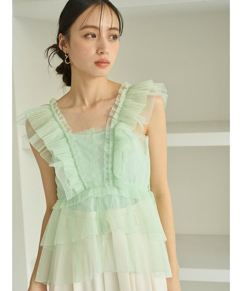 SNIDEL（スナイデル）の「Sustainableチュールペプラムブラウス（シャツ/ブラウス・レディース・ライム/アイボリー/チャコールグレー・F）」の7枚目の写真