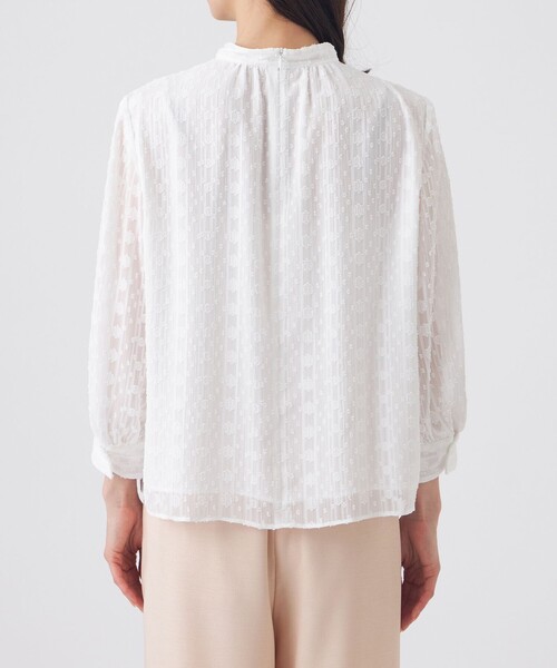 TRANS WORK(トランスワーク)の「【L】【ウォッシャブル】シフォンカットジャガードブラウス(シャツ/ブラウス・レディース・オフホワイト/ネイビー・46/44)」の6枚目の写真