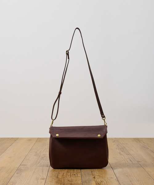 SLOW(スロウ)の「SLOW スロウ / bono-gasmask shoulder bag-L フルベジタブルタンニング栃木レザーショルダーバッグ / 858S92S(ショルダーバッグ・メンズ・ブラック/チョコ・FREE)」の9枚目の写真