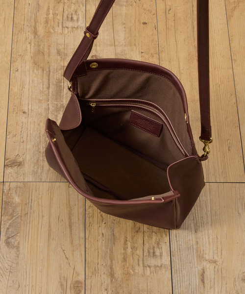 SLOW(スロウ)の「SLOW スロウ / bono-gasmask shoulder bag-L フルベジタブルタンニング栃木レザーショルダーバッグ / 858S92S(ショルダーバッグ・メンズ・ブラック/チョコ・FREE)」の11枚目の写真