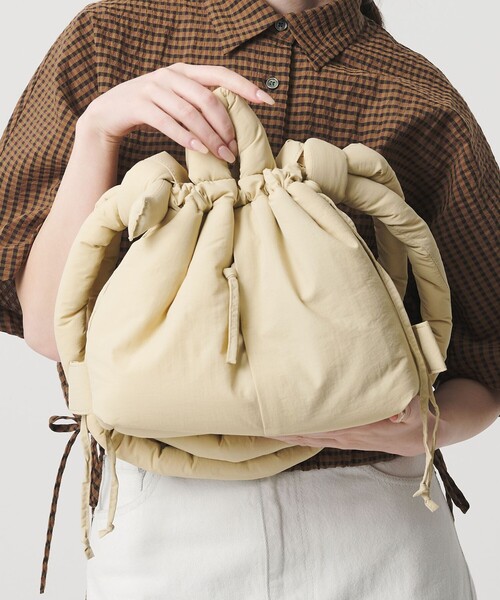 OLEND（オレンド）の「＜OLEND＞ONA コンパクト ソフト 3WAY ショルダーバッグ（ショルダーバッグ・レディース・ブラック/クリーム・FREE）」の2枚目の写真