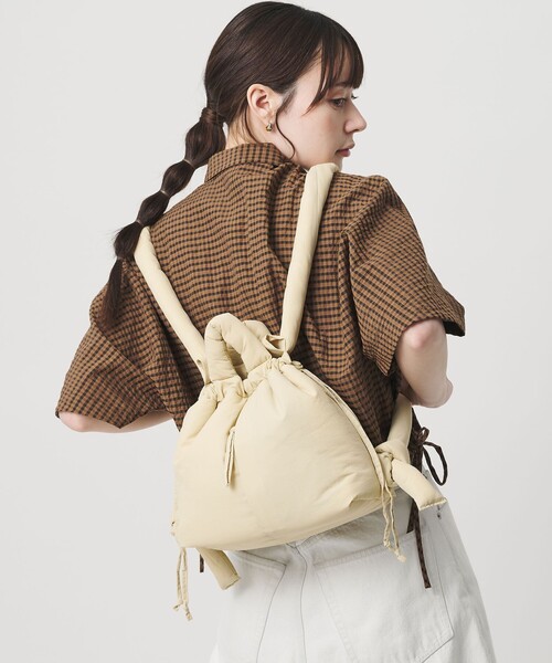 OLEND（オレンド）の「＜OLEND＞ONA コンパクト ソフト 3WAY ショルダーバッグ（ショルダーバッグ・レディース・ブラック/クリーム・FREE）」の5枚目の写真