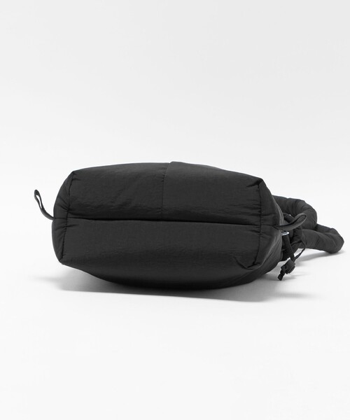 OLEND（オレンド）の「＜OLEND＞ONA コンパクト ソフト 3WAY ショルダーバッグ（ショルダーバッグ・レディース・ブラック/クリーム・FREE）」の14枚目の写真