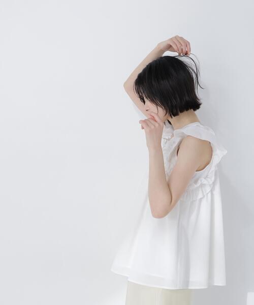 NATURAL BEAUTY BASIC（ナチュラルビューティーベーシック）の「フリルスリーブチュニック（シャツ/ブラウス・レディース・ブラック/オフホワイト/オレンジ/レッド・FREE）」の16枚目の写真