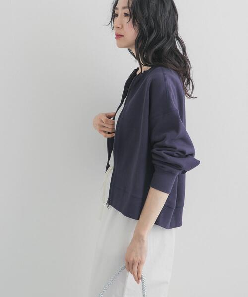 URBAN RESEARCH DOORS(アーバンリサーチドアーズ)の「『WEB/一部店舗限定カラー』コットンスウェットジップカーディガン|スウェットカーデ/大人カジュアル/羽織/春服(カーディガン/ボレロ・レディース・ネイビー/グレー/ピンク/ホワイト系その他・FREE)」の22枚目の写真