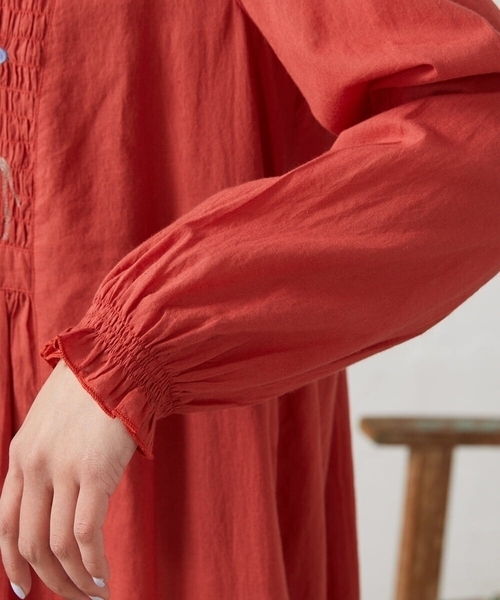 Jocomomola(ホコモモラ)の「Baile animal アニマル刺繍ワンピース(ワンピース・レディース・レッド/グレー・40)」の9枚目の写真