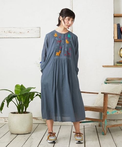 Jocomomola(ホコモモラ)の「Baile animal アニマル刺繍ワンピース(ワンピース・レディース・レッド/グレー・40)」の12枚目の写真