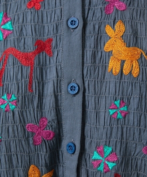 Jocomomola(ホコモモラ)の「Baile animal アニマル刺繍ワンピース(ワンピース・レディース・レッド/グレー・40)」の15枚目の写真