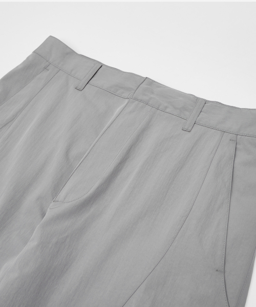 KALAPATTHAR(カラパタール)の「Flap Knee Zipped Cargo Pants - BEIGE(スウェットパンツ・メンズ・その他・MEDIUM/LARGE/X-LARGE)」の6枚目の写真