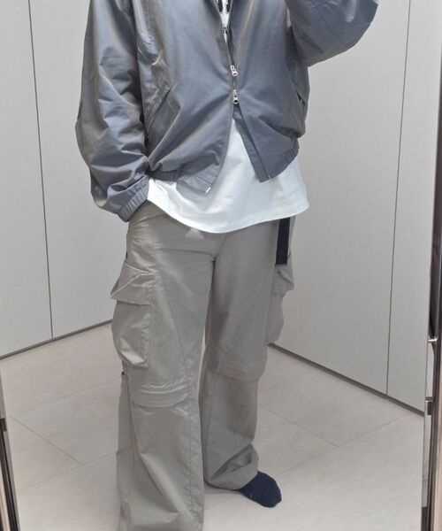 KALAPATTHAR(カラパタール)の「Flap Knee Zipped Cargo Pants - BEIGE(スウェットパンツ・メンズ・その他・MEDIUM/LARGE/X-LARGE)」の2枚目の写真
