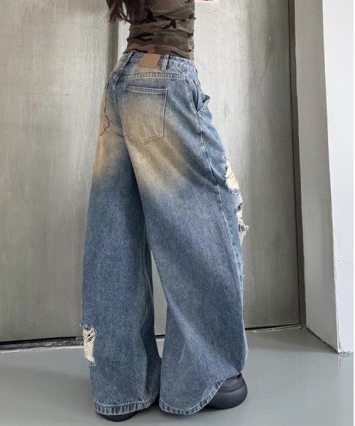ViViDAY（ビビデー）の「フロント可愛い馬ワンポイント　ダメージワイドデニムパンツ（デニムパンツ・レディース・ブルー・L/S/M）」の5枚目の写真