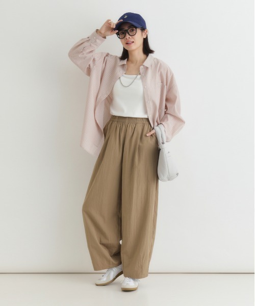 Right-on（ライトオン）の「【HONEYSUCKLE ROSE】ナイロン混コクーンパンツ（その他パンツ・レディース・ブラウン/ブラック/キナリ・M/L）」の8枚目の写真