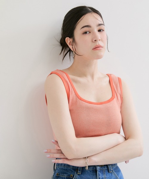 Edith A.Miller(エディスエーミラー)の「【Miller/ミラー】SQUARE NECK PANEL RIBBED TANKTOP(タンクトップ・レディース・グレー/オレンジ系その他/ブラック/ホワイト・FREE)」の4枚目の写真