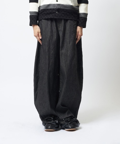 gomme(ゴム)の「バレルデニムパンツ(デニムパンツ・レディース・チャコールグレー/ブラック・MEDIUM)」の10枚目の写真