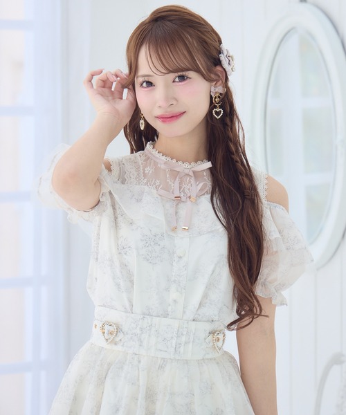 ROJITA(ロジータ)の「【セットアップ対応】オープンショルダーラッフルブラウス(シャツ/ブラウス・レディース・ミント/ピンク/アイボリー/ブラック/ブルー・FREE)」の19枚目の写真