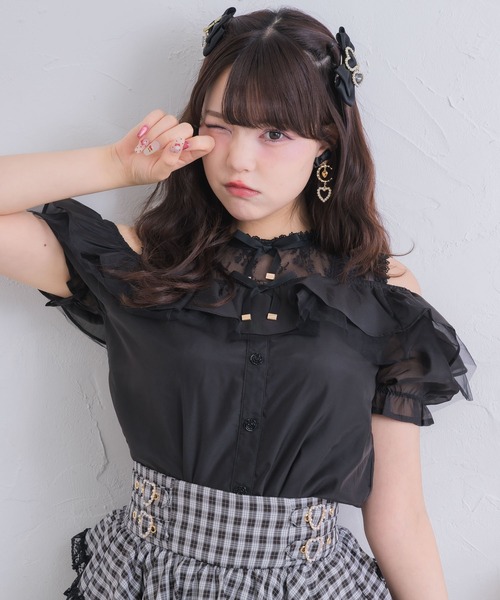 ROJITA(ロジータ)の「【セットアップ対応】オープンショルダーラッフルブラウス(シャツ/ブラウス・レディース・ミント/ピンク/アイボリー/ブラック/ブルー・FREE)」の22枚目の写真