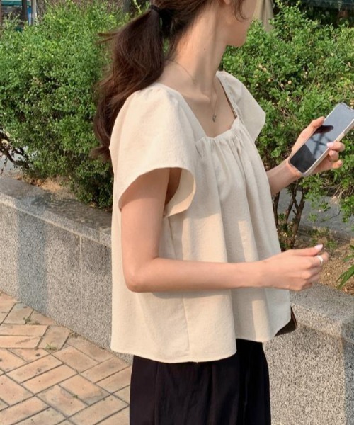 semplice（センプリチェ）の「ブラウス【韓国ファッション】（シャツ/ブラウス・レディース・ベージュ・F）」の2枚目の写真
