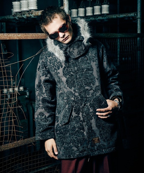 glamb(グラム)の「High Neck Mods Coat / ハイネックモッズコート(モッズコート・メンズ・グレー/グリーン/チャコール・S/M/L)」の22枚目の写真