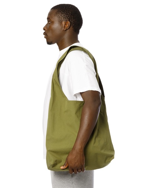 DAILY STANDARD by SANDINISTA(デイリースタンダードバイサンディニスタ)の「CORDURA Rip-Stop Packable Market Bag / コーデュラリップパッカブル仕様マーケットバッグ(エコバッグ/サブバッグ・メンズ・ブラック/オリーブ/ネイビー・FREE)」の10枚目の写真