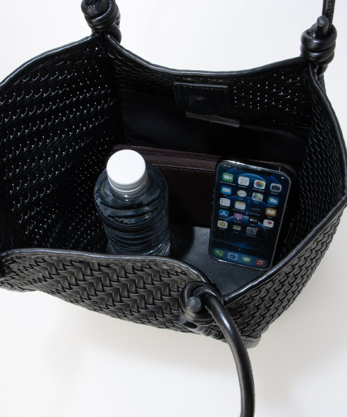 cache cache（カシュ カシュ）の「カシュカシュ cachecache / 縦型メッシュトート（トートバッグ・レディース・ブラック/アイボリー/チョコ・FREE）」の13枚目の写真