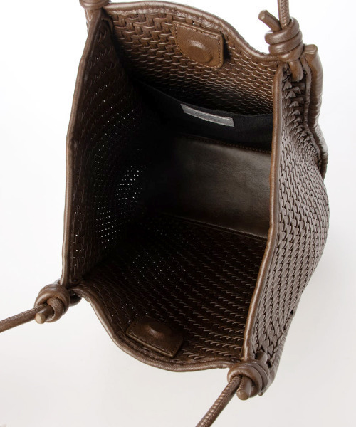 cache cache（カシュ カシュ）の「カシュカシュ cachecache / 縦型メッシュトート（トートバッグ・レディース・ブラック/アイボリー/チョコ・FREE）」の9枚目の写真