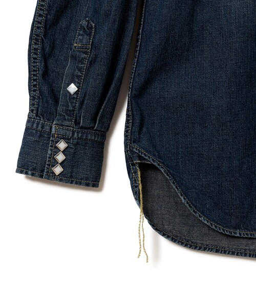 REMI RELIEF（レミレリーフ）の「【イベント限定】【別注】REMI RELIEF / Denim Western shirt Classic Fit Wash（シャツ/ブラウス・メンズ・ブルー・XXX-LARGE/XX-LARGE/X-LARGE/LARGE/MEDIUM/SMALL）」の4枚目の写真