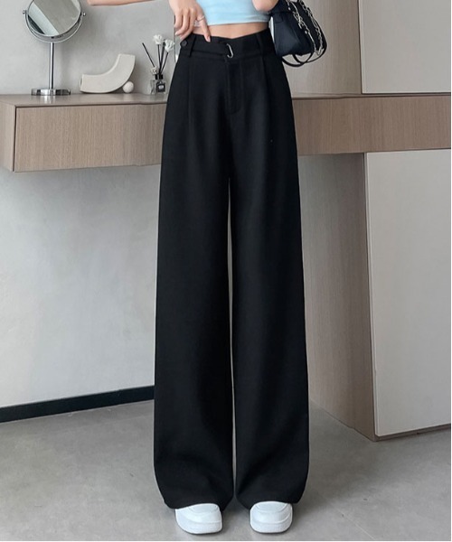 ＆soiree（アンドソワレ）の「ウエストボタン付き1タックワイドパンツ（その他パンツ・レディース・ベージュ/チャコール/オフホワイト/ブラック・SMALL/MEDIUM/LARGE/X-LARGE/X-SMALL）」の2枚目の写真