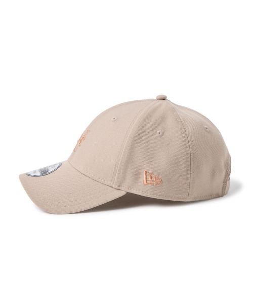 NEW ERA(ニューエラ)の「NEW ERA 940CS BEI SWEAT BAND / ニューエラ(キャップ・レディース・ライトブルー/ネイビー/ワイン/アッシュ・FREE)」の6枚目の写真