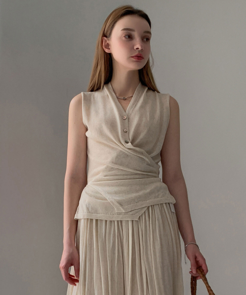 VASCARA（バスカラ）の「Bella V-neck Linen Sleeveless Knit (2colors)（ニット/セーター・レディース・ベージュ/グレー・FREE）」の5枚目の写真
