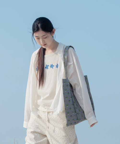 OHESHIO（オヘシオ）の「SHEER OVERFIT COTTON SHIRT, WHITE（シャツ/ブラウス・レディース・その他・FREE）」の8枚目の写真