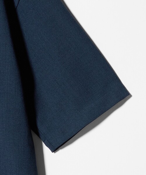 A DAY IN THE LIFE UNITED ARROWS(アデイインザライフユナイテッドアローズ)の「リネンライク メッシュ リラックス バンドカラーシャツ-吸水速乾・通気性-<A DAY IN THE LIFE>(シャツ/ブラウス・メンズ・ベージュ/ネイビー/ライトブルー・M/L)」の10枚目の写真